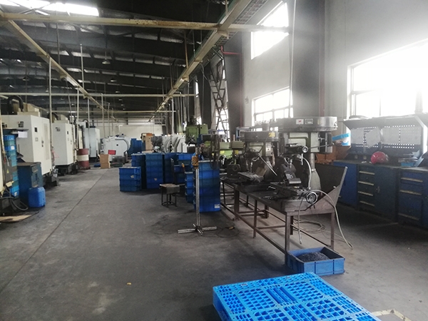 Pump body oblique hole production line