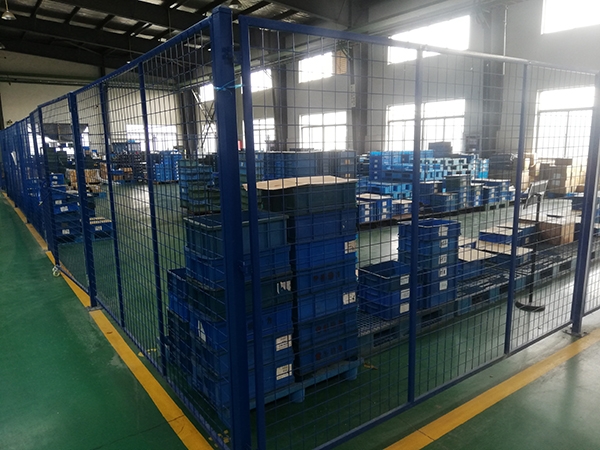 Outsourcing warehouse